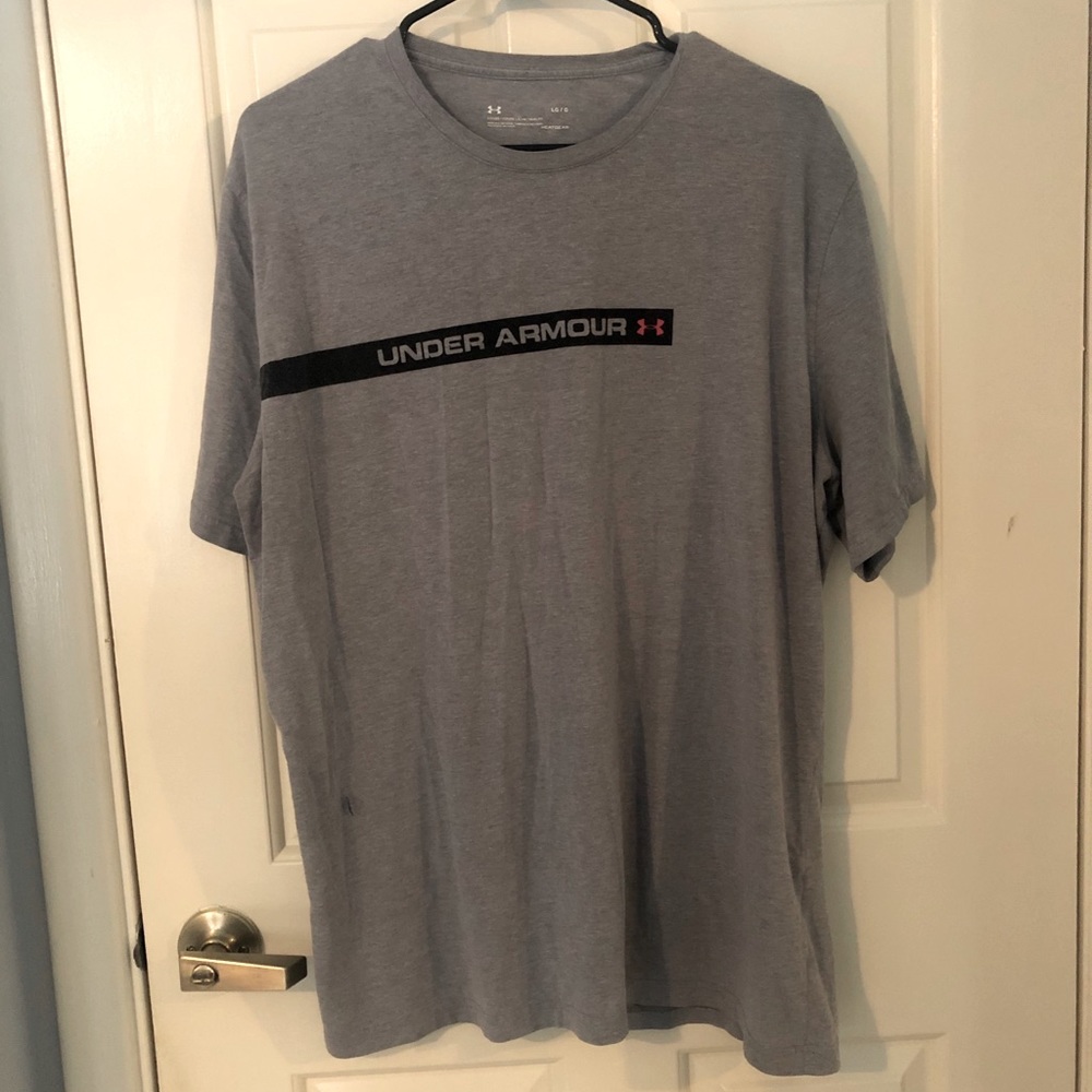 UA Graphic Tshirt